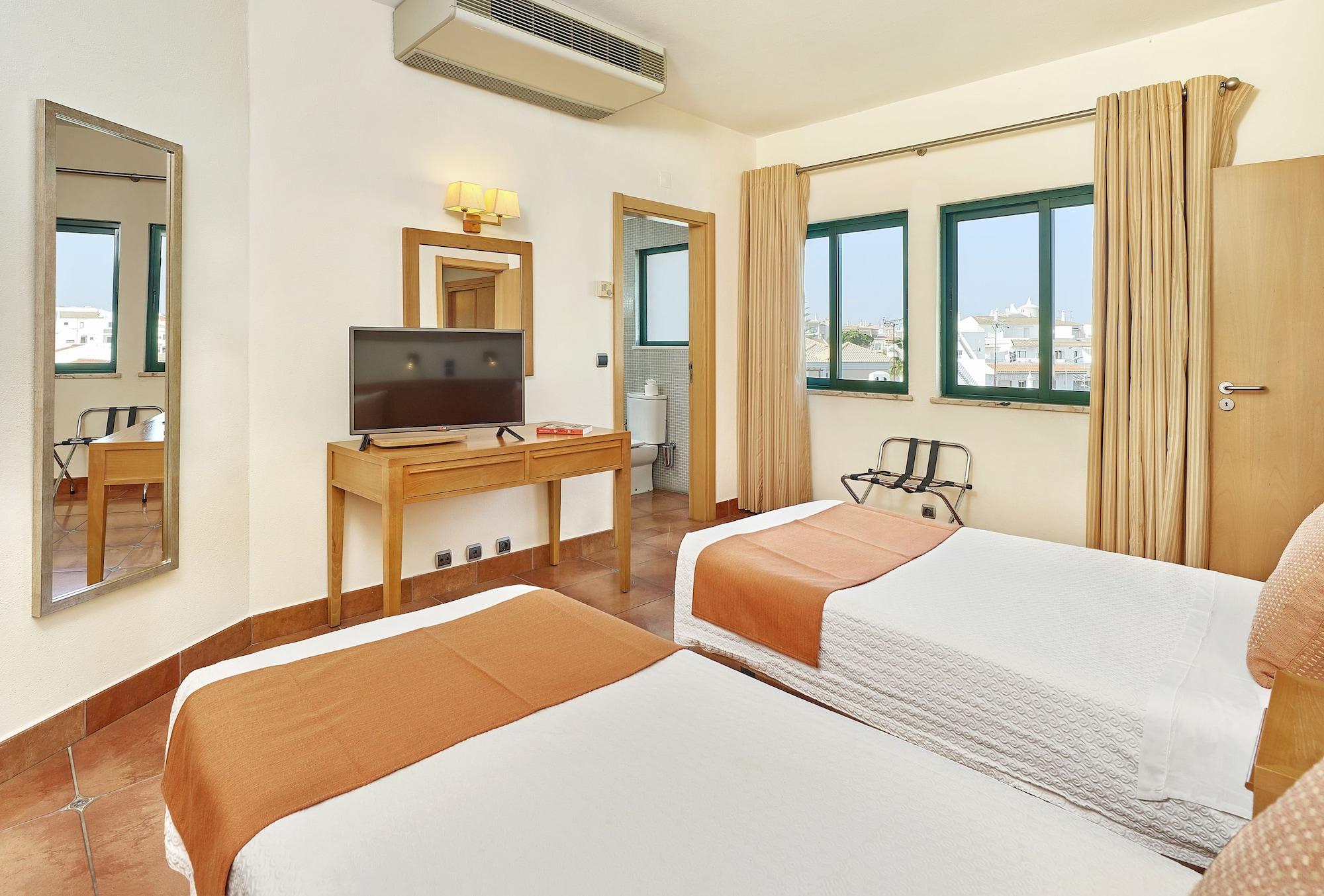 Oceanus Aparthotel อัลบูเฟรา ภายนอก รูปภาพ