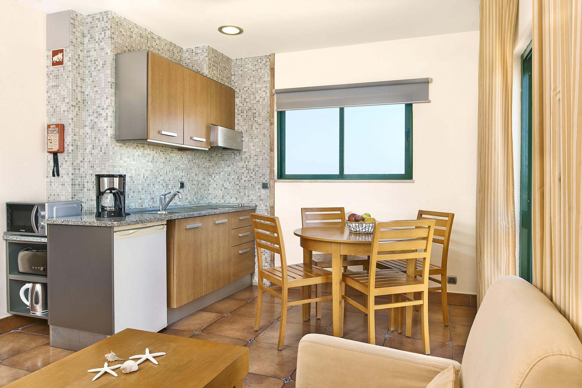 Oceanus Aparthotel อัลบูเฟรา ภายนอก รูปภาพ