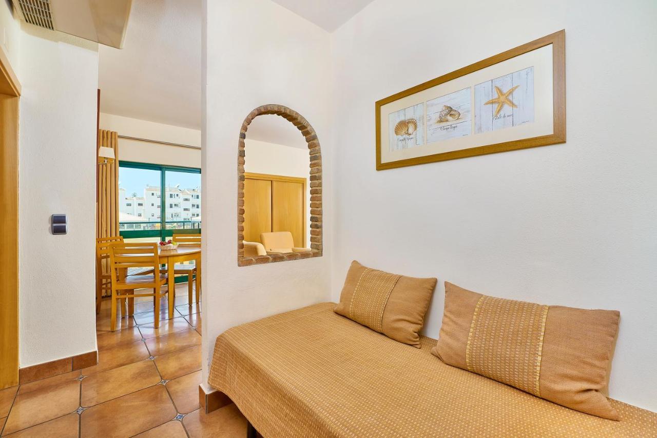 Oceanus Aparthotel อัลบูเฟรา ภายนอก รูปภาพ